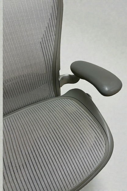 Skivbordsstol - Herman Miller Aeron
