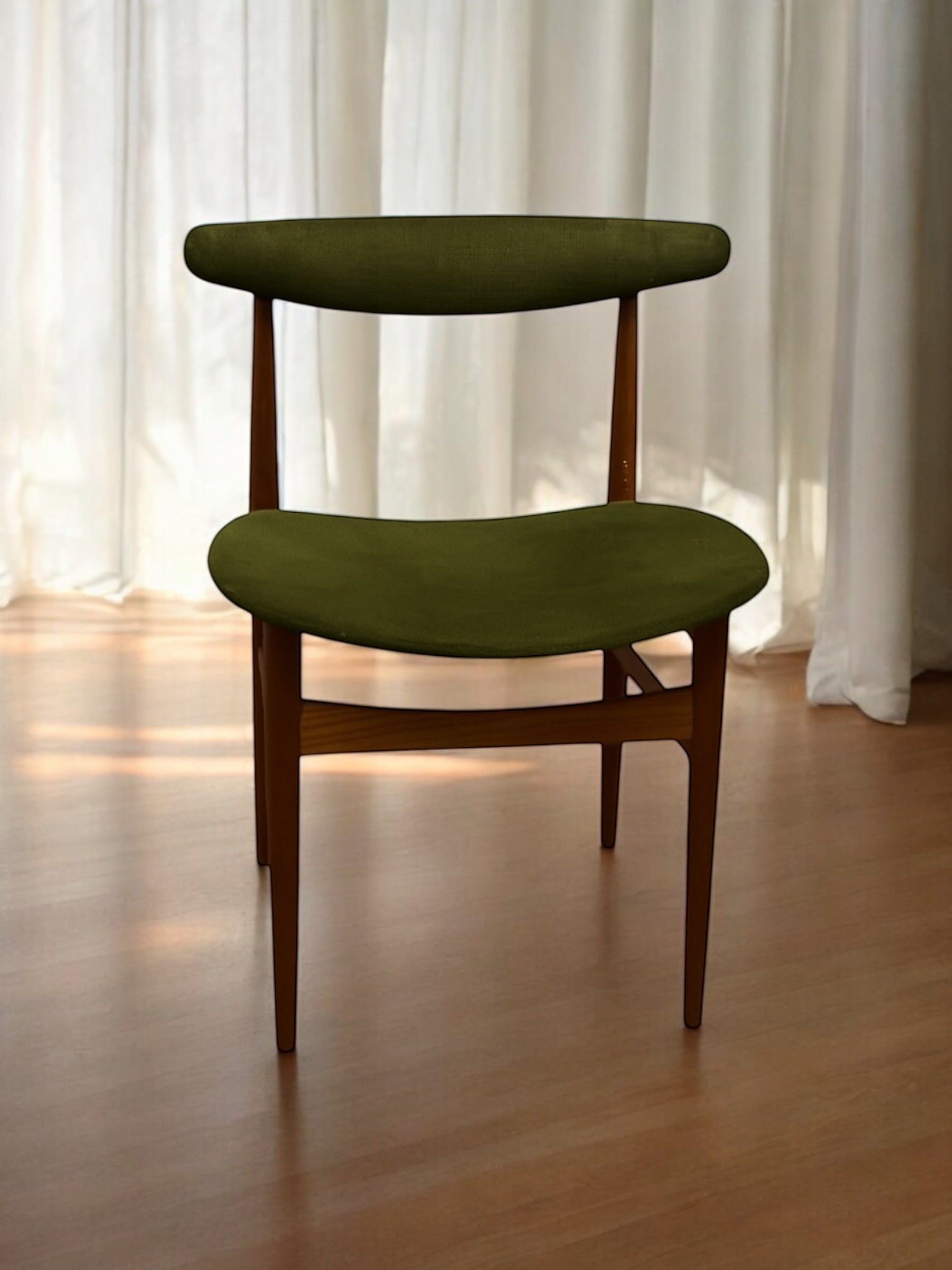 Högkvalitativa dansk design stolar i minimalistisk skandinavisk stil, tillverkade med naturliga material och tidlös formgivning.