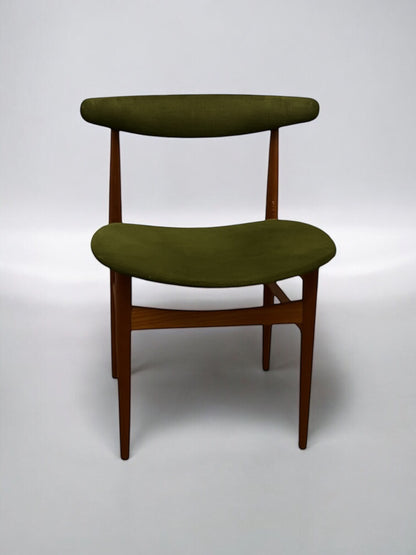 Högkvalitativa dansk design stolar i minimalistisk skandinavisk stil, tillverkade med naturliga material och tidlös formgivning.